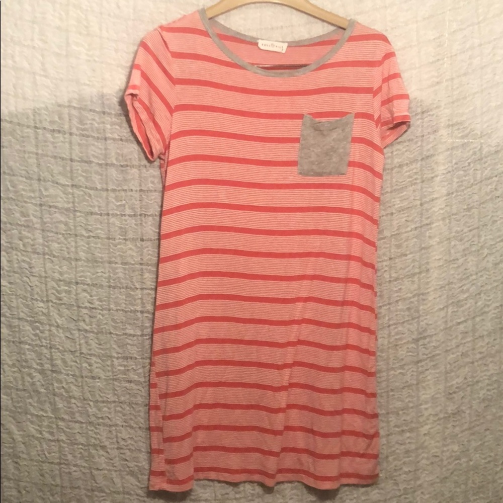Tshirt dress. Full Tilt Tillys. Size L (girls).